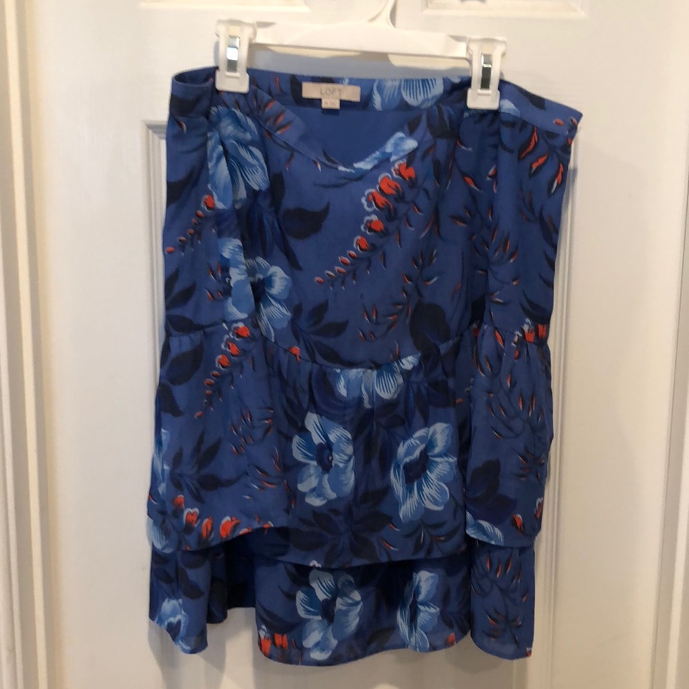 Gorgeous Blue Floral Tiered LOFT Skirt.